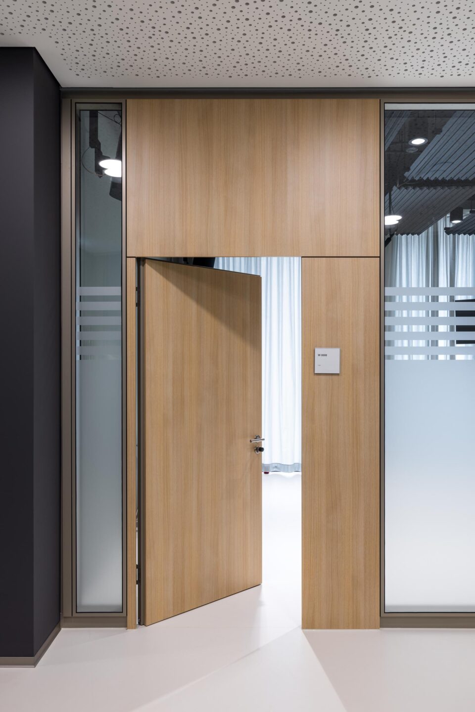 Entega Darmstadt | feco door wood open