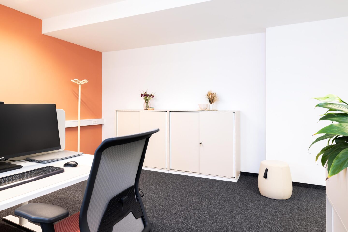 Nomos Baden-Baden | Office furnishings that harmonise acoustics and design.