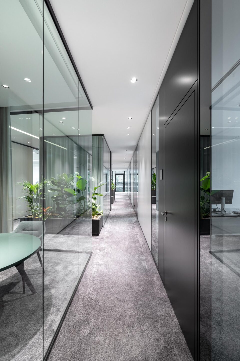 Interior view of a modern office building | feco system walls